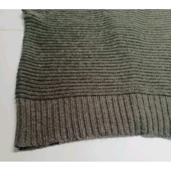 Romeo and Juliet couture Women's Olive Green Super Soft Knit Vest Size Medium - Picture 4 of 9